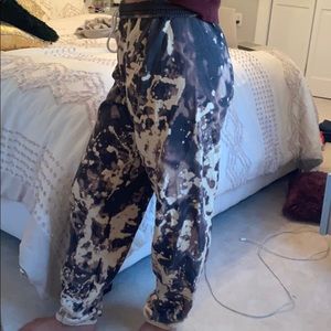Acid washed sweatpants